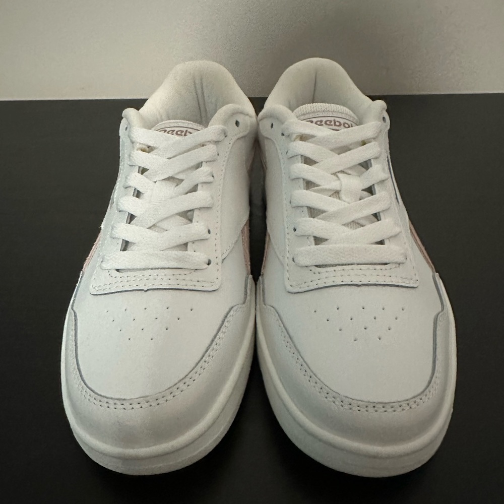 NEW Reebok White & Light Pink Sneakers - Picture 5 of 8
